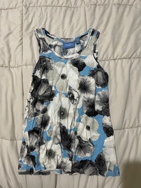 Simply Vera Vera Wang Blue, Black & White Floral Tank
